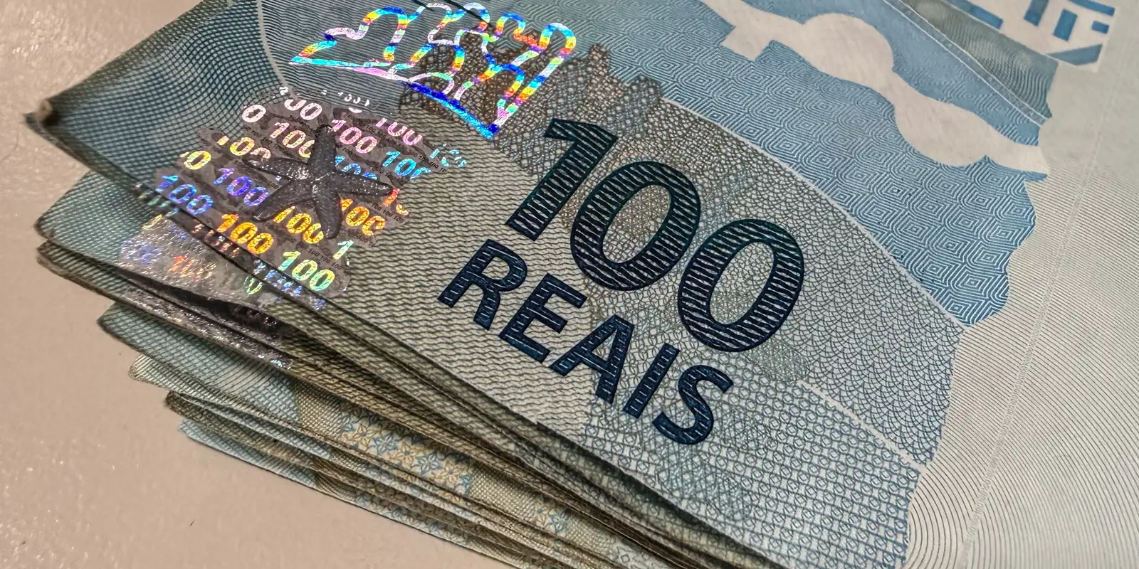Dívida pública federal pode ter até 53% corrigida pela Selic até 2026