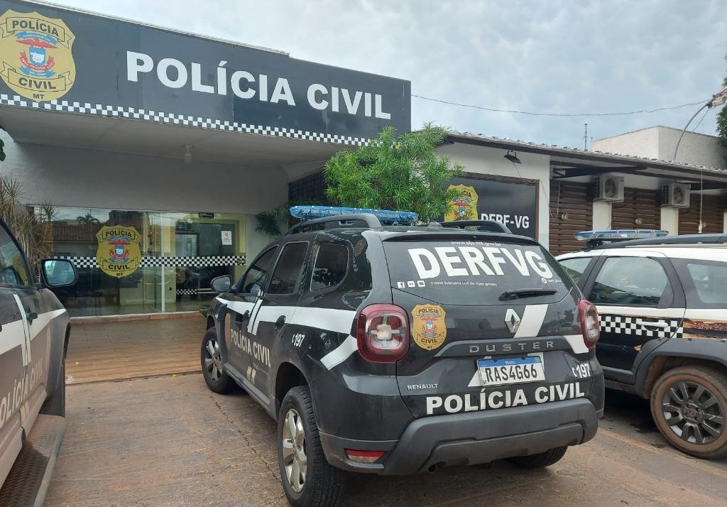 Dois homens são detidos após furto em distribuidora e venda de celular em shopping