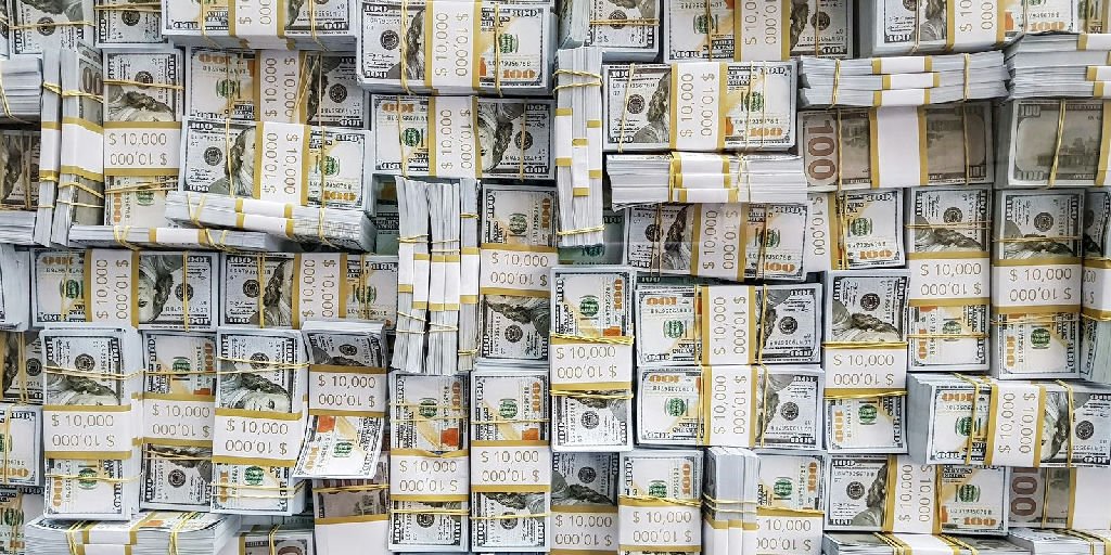 Dólar fecha a R$ 5,14 com alívio nas tensões do mercado externo