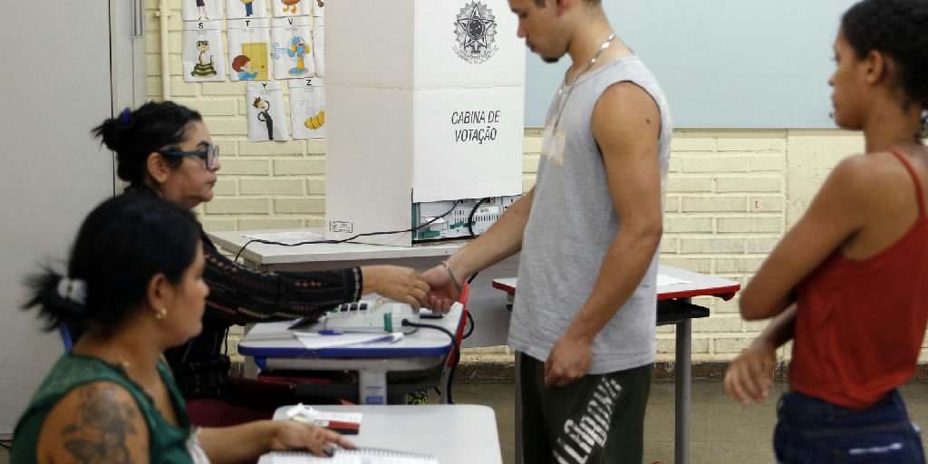Envelhecimento da população reduz eleitorado jovem em 22% em 16 anos