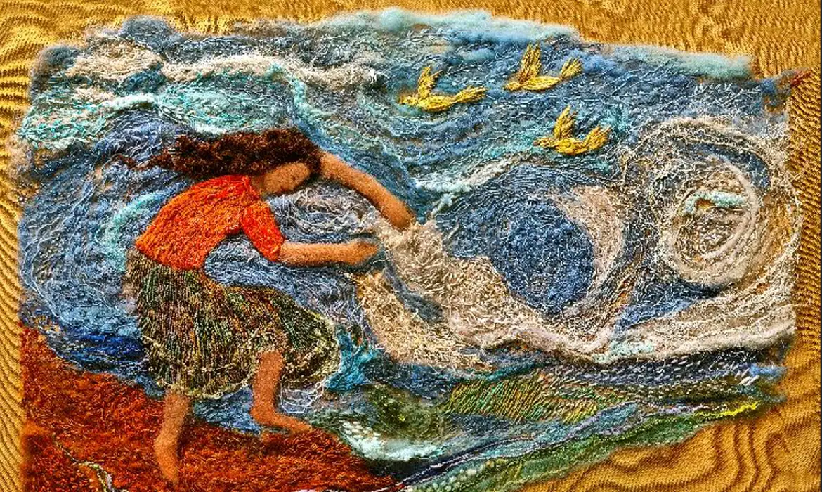 Exposição 'nos fios do invisível' traz a delicadeza da adoção a São Paulo