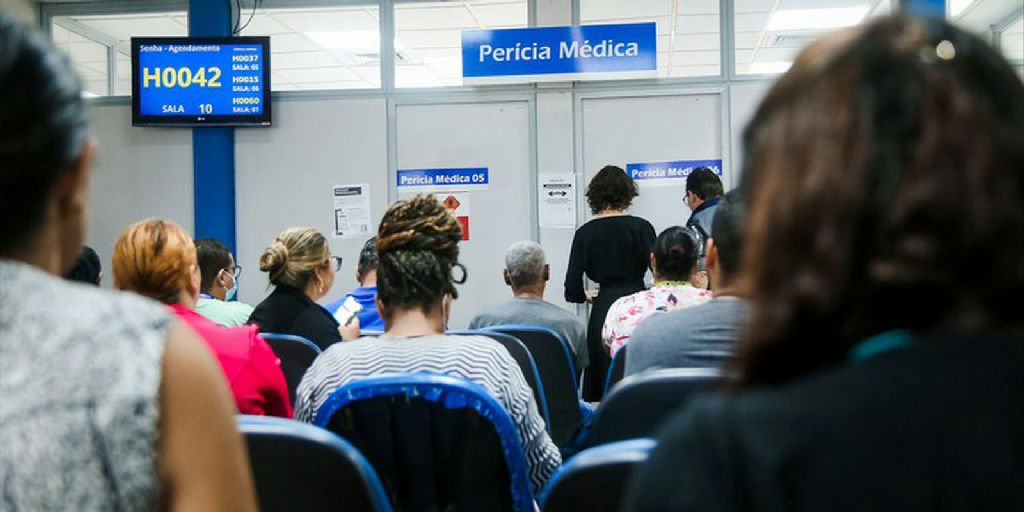 Fila de espera do INSS registra menor número histórico com 1,2 milhão de requerimentos