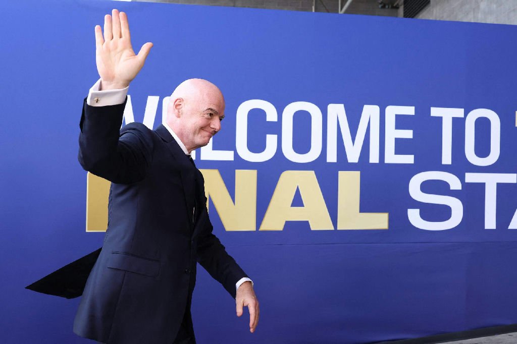 Gianni Infantino enfrenta crise após proposta frustrada de privatização da Copa do Mundo