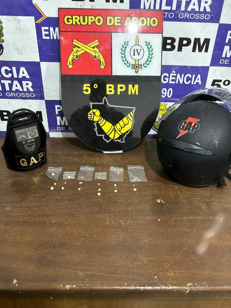 Homem é detido com 13 porções de pasta base de cocaína em imóvel abandonado em Rondonópolis