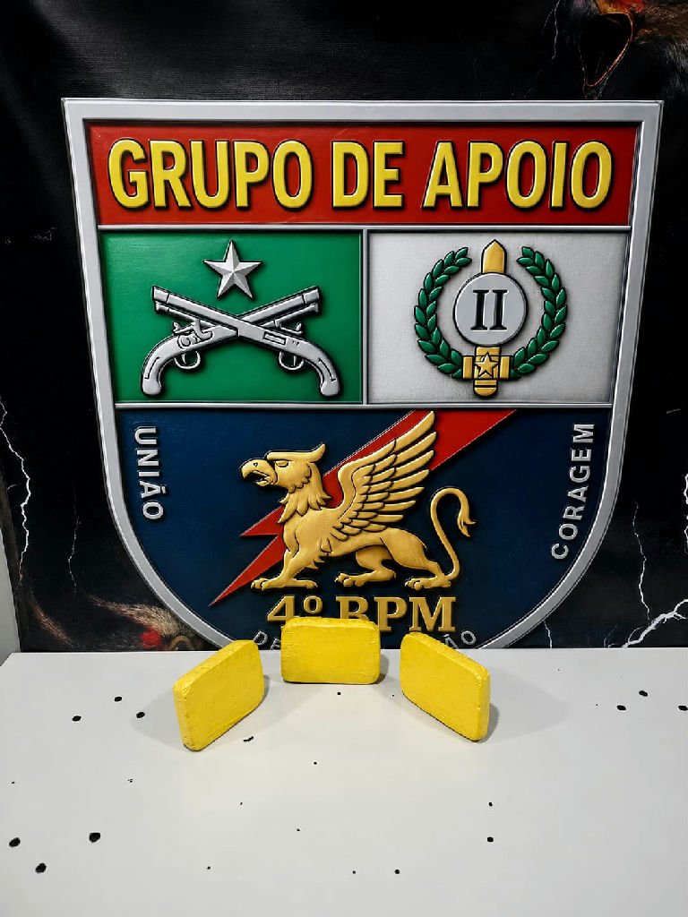 Homem é detido em Várzea Grande com pasta base de cocaína escondida em carro