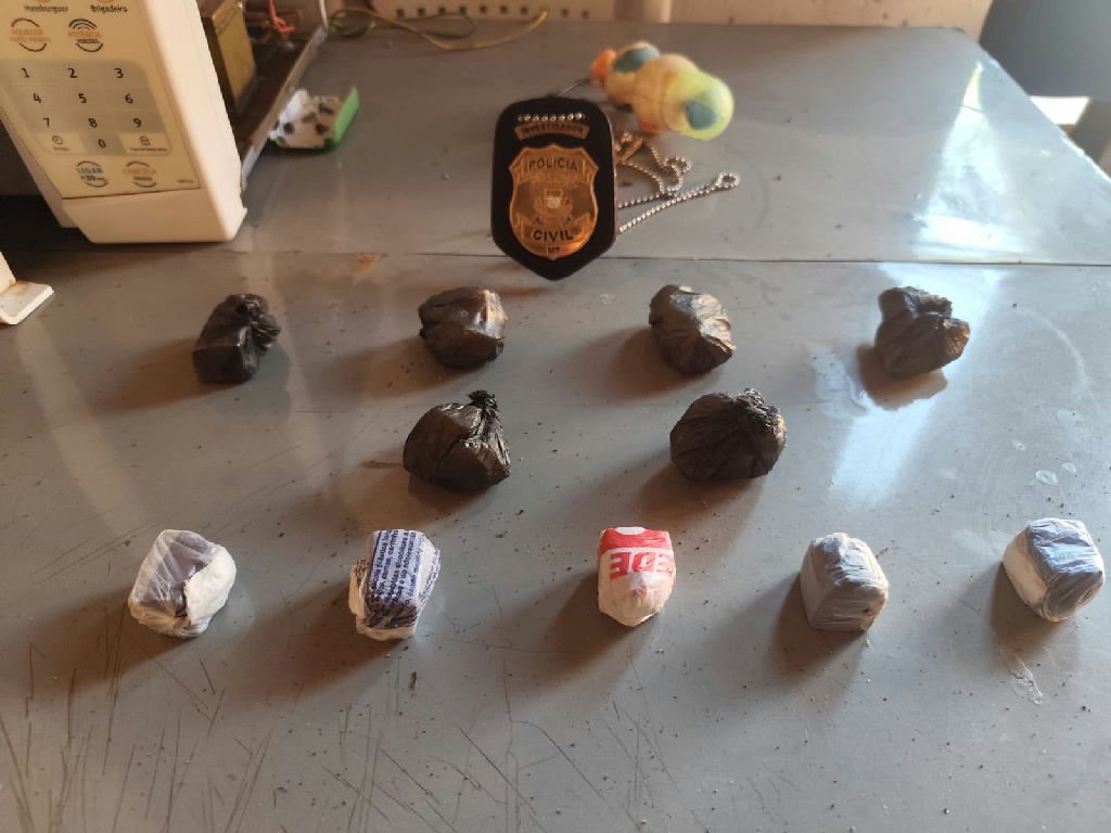 Homem é preso por tráfico de drogas e motocicleta adulterada é apreendida em Rondonópolis