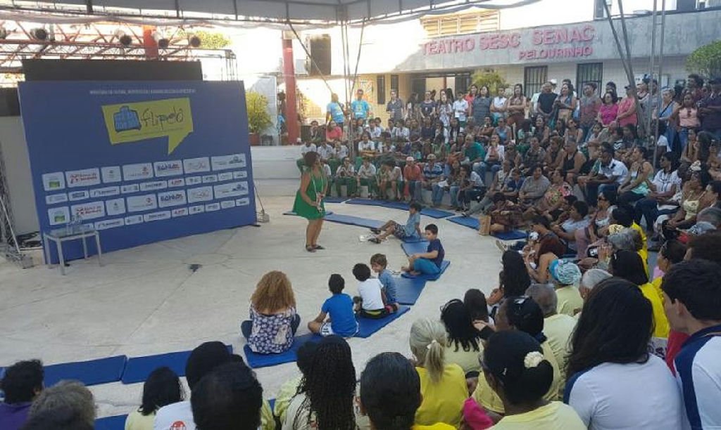 Inicia a 10ª edição da Festa Literária Internacional do Pelourinho