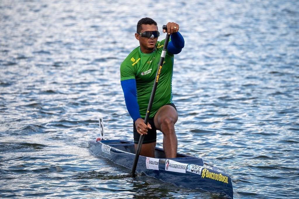 Isaquias Queiroz termina C1 1000m em último lugar no Mundial de Canoagem