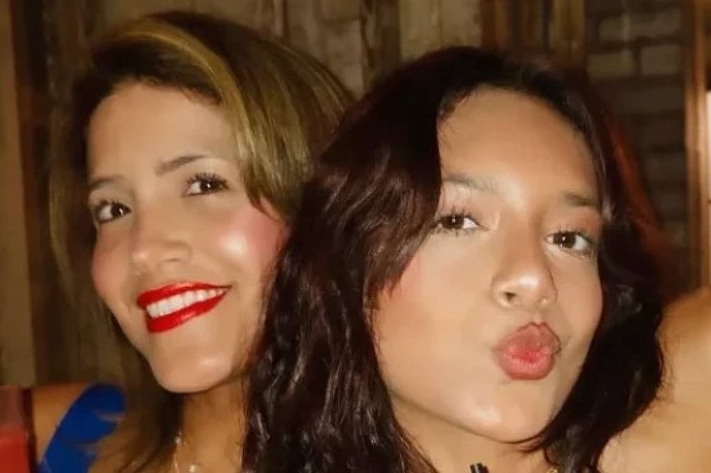 Mãe e filha detidas pelo ICE em hospital após acidente de carro: 'Socorro, por favor, socorro!'