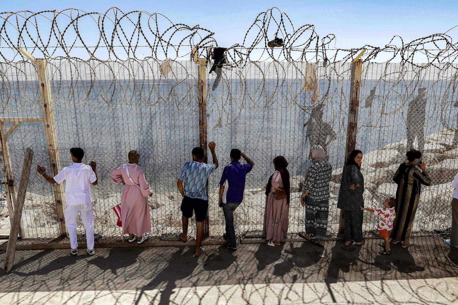 Marrocos registra mortes e desaparecidos após travessia em massa para Ceuta