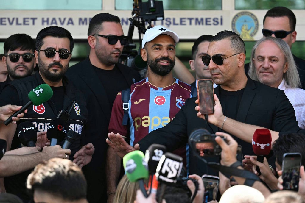 Mohamed Salah é anunciado como novo reforço do Trabzonspor por duas temporadas