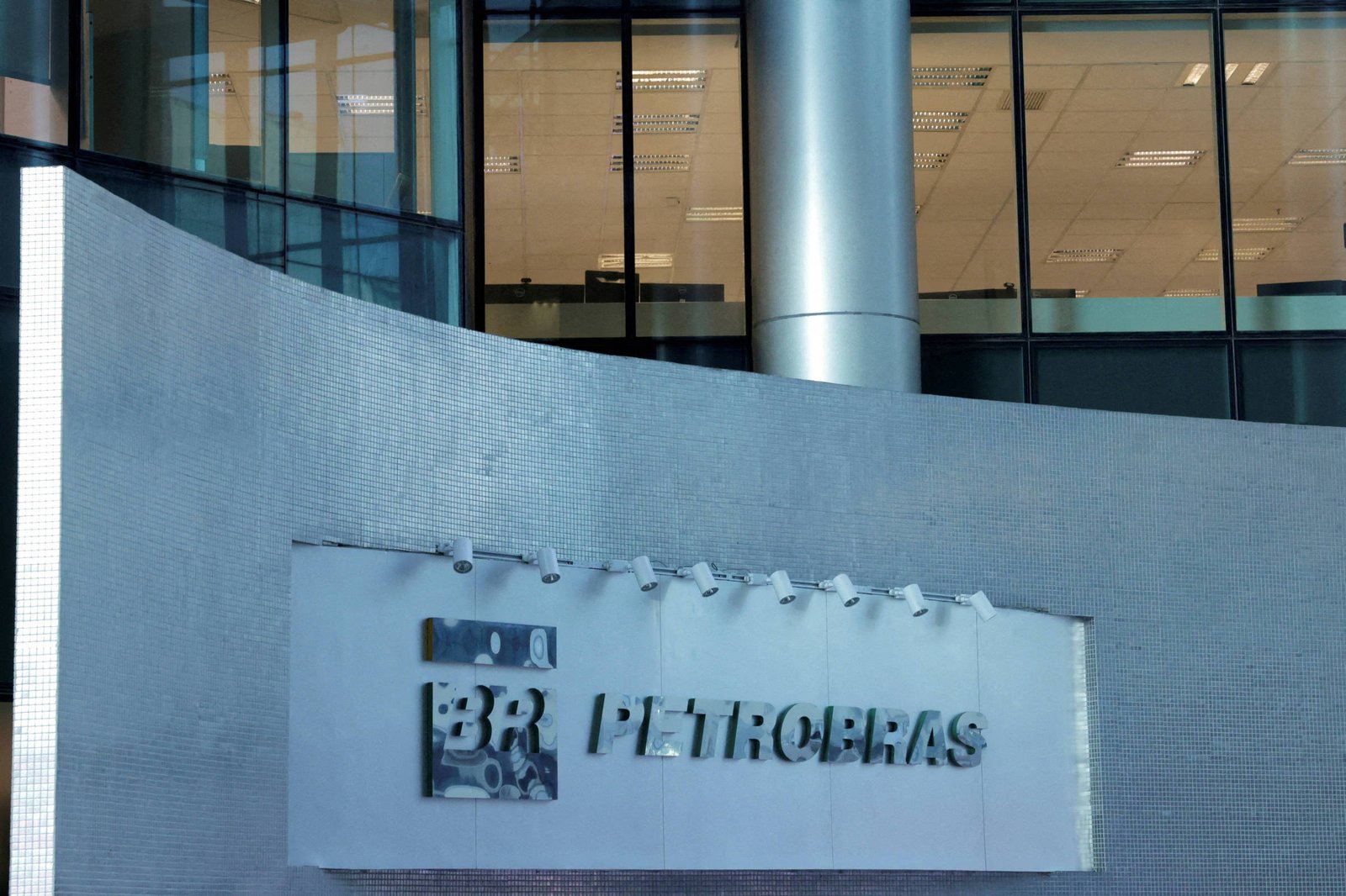 Petrobras anuncia descoberta de petróleo em poço na Bacia da Foz do Amazonas