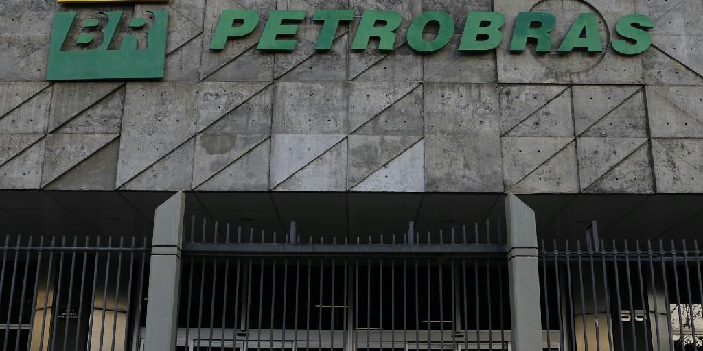 Petrobras confirma descoberta de petróleo em águas profundas da Foz do Amazonas
