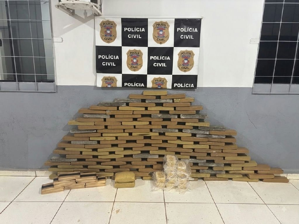 Polícia Civil apreende 148 tabletes de drogas após perseguição em Nova Olímpia
