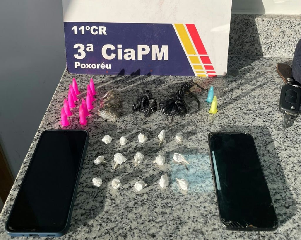 Polícia prende dupla com drogas escondidas em motocicletas em Poxoréu