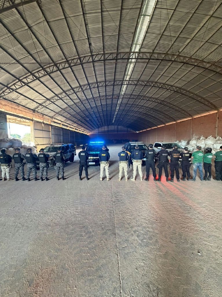 Polícia Rodoviária Federal deflagra Operação Safra Paralela contra adulteração de fertilizantes em Rondonópolis