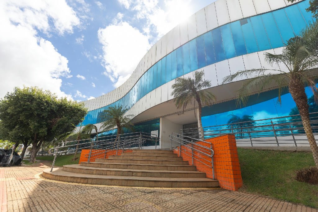 Professora é demitida após mais de três anos de faltas no trabalho