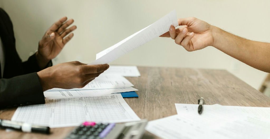 Quem é responsável pela definição dos Ivas (CBS/IBS)?