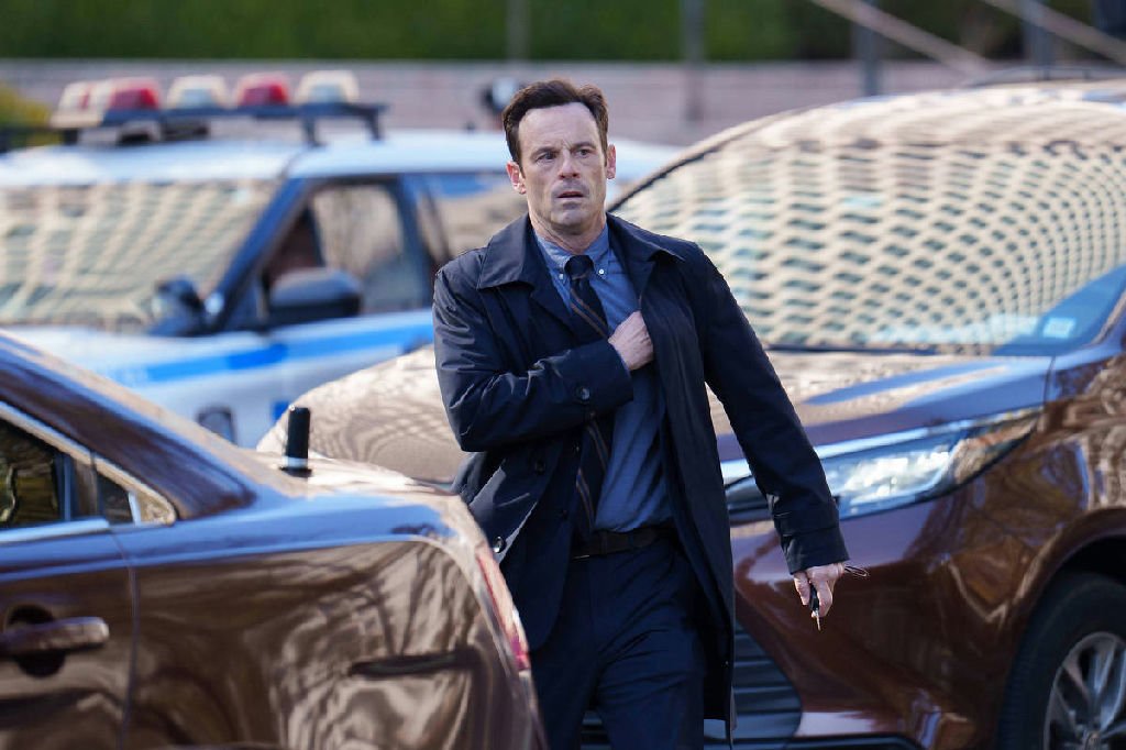 Scoot Mcnairy revela como construiu policial empático na série 'Fúria'