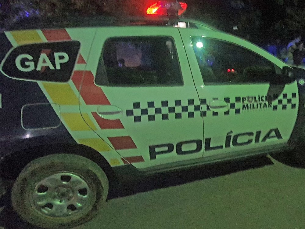 Suspeito de roubo a farmácia é preso após ameaçar funcionária com faca em Cuiabá