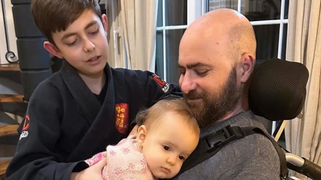 Tiba Camargos busca apoio para tratamento com polilaminina em cirurgia
