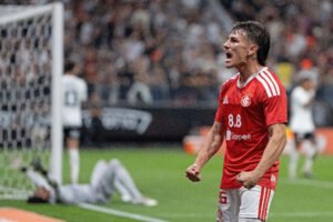 Tostão: entre o caos e o êxtase no futebol brasileiro