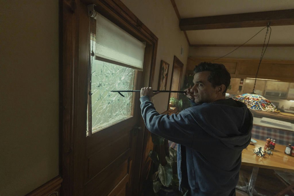 Wagner Moura impulsiona 'a última casa' ao topo da Netflix apesar das críticas