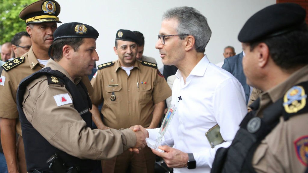 Zema apresenta propostas polêmicas para segurança pública, incluindo armamento rural e uso das Forças Armadas