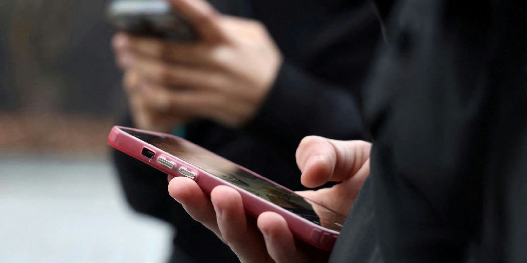 Adolescente desenvolve plataforma para orientar jovens eleitores nas eleições