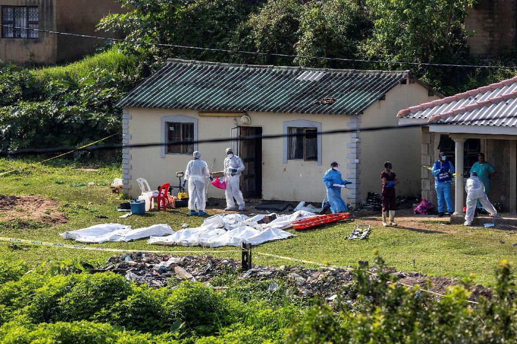 Ataque em festa na África do Sul resulta em 11 mortes
