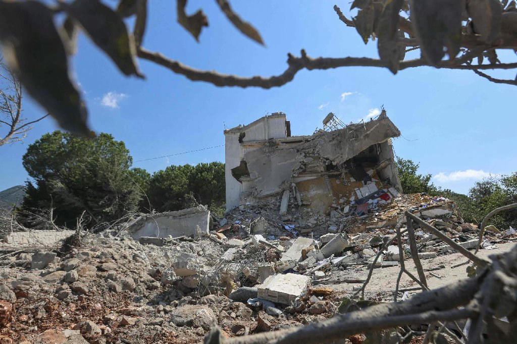 Ataques israelenses no sul do Líbano deixam quatro mortos e presidente pede ajuda dos EUA