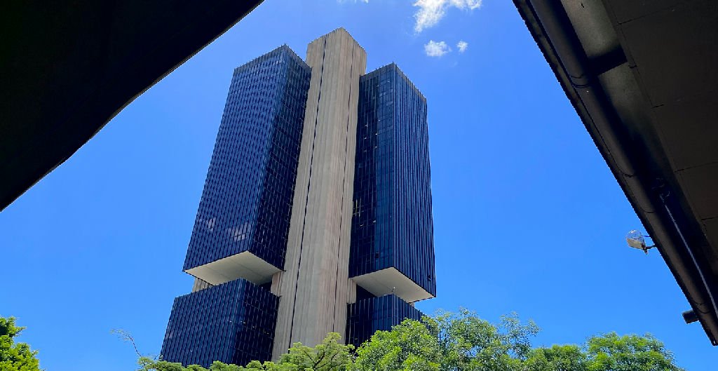 Banco Central atualiza regras do PIX e reforça segurança nas transações