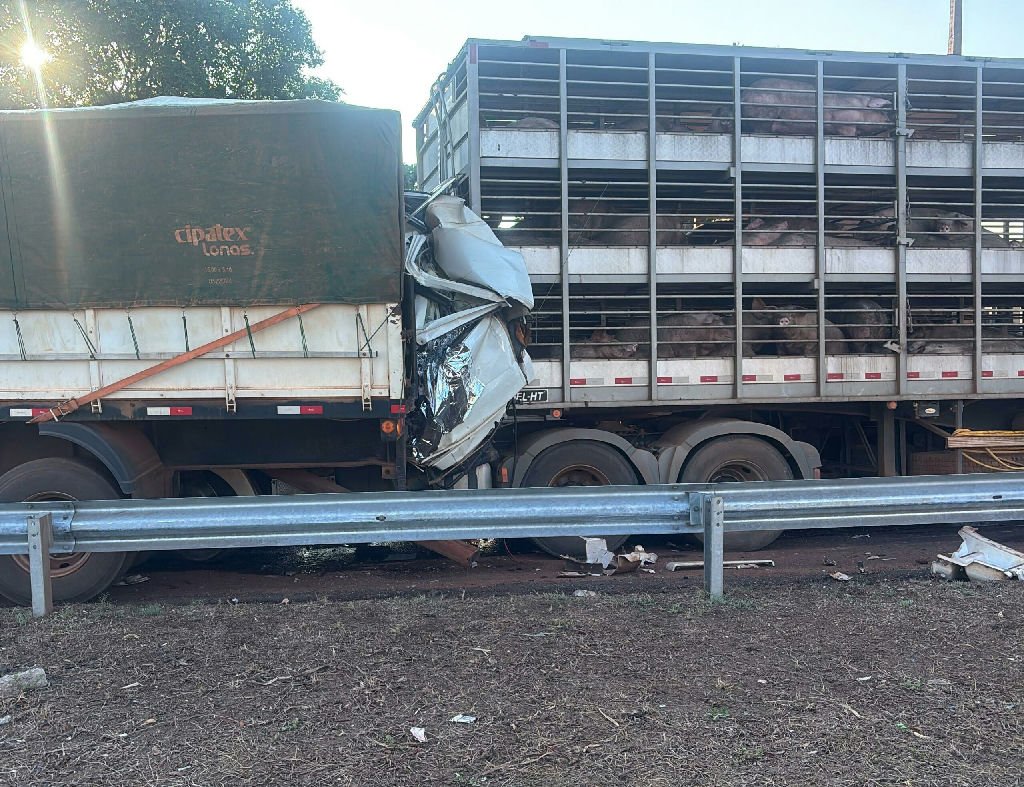 Caminhoneiro morre em engavetamento no Trevão de Rondonópolis