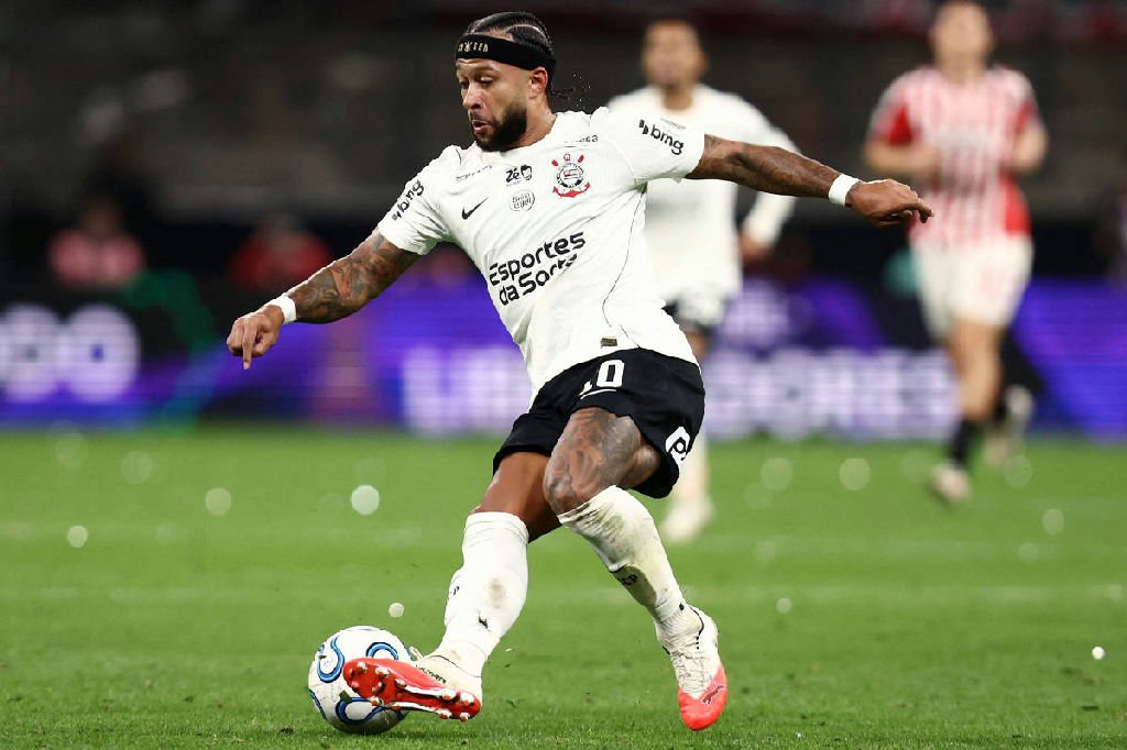 Corinthians é eliminado da Libertadores após derrota para o Estudiantes