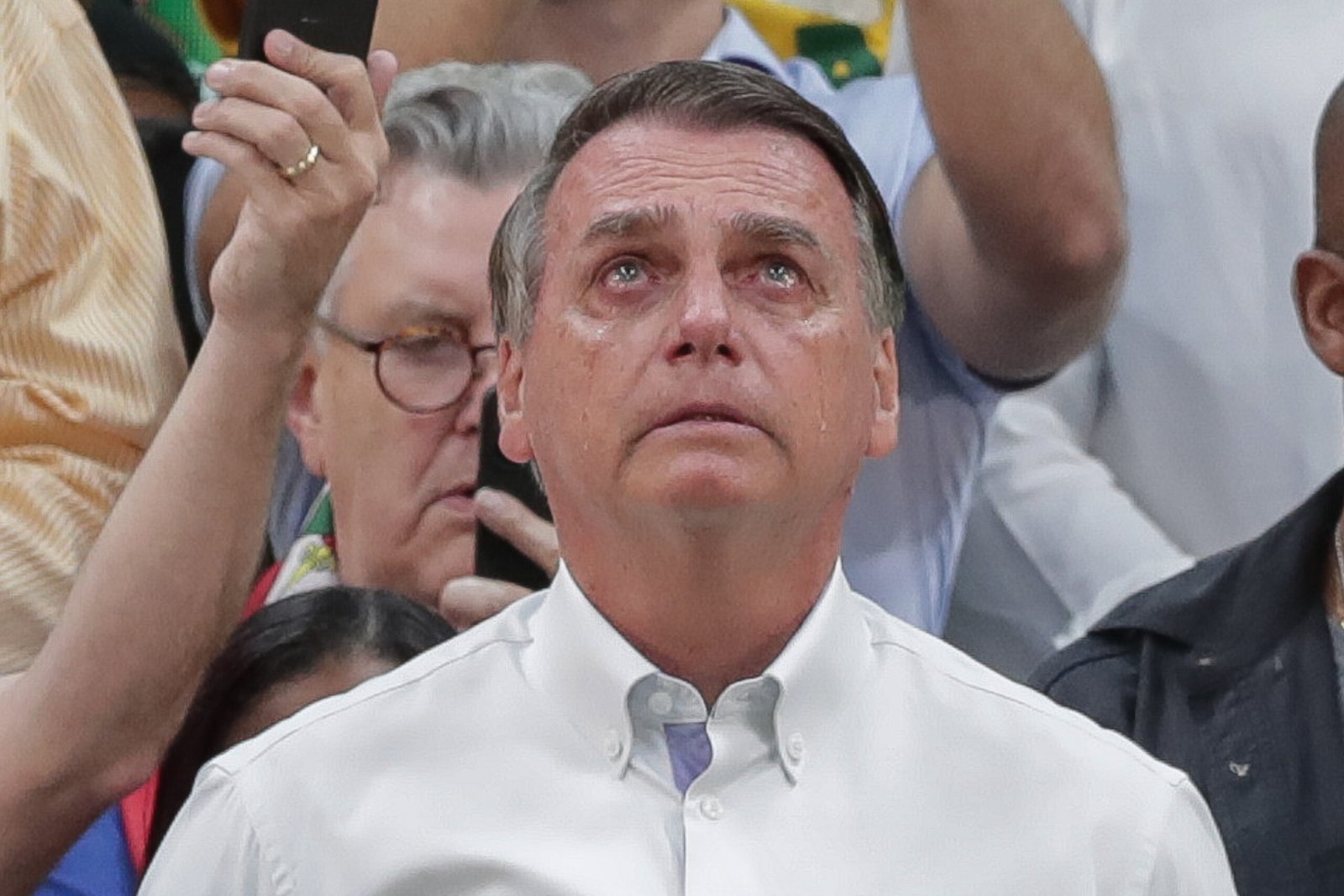 Damares Alves presta homenagem a Rick com vídeo emocionante que faz Bolsonaro chorar