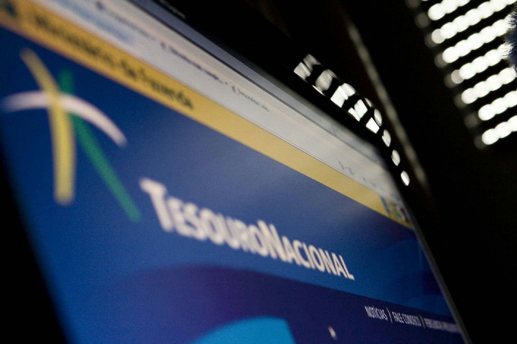 Debate sobre isenção fiscal de títulos é reacendido por juros altos e risco fiscal