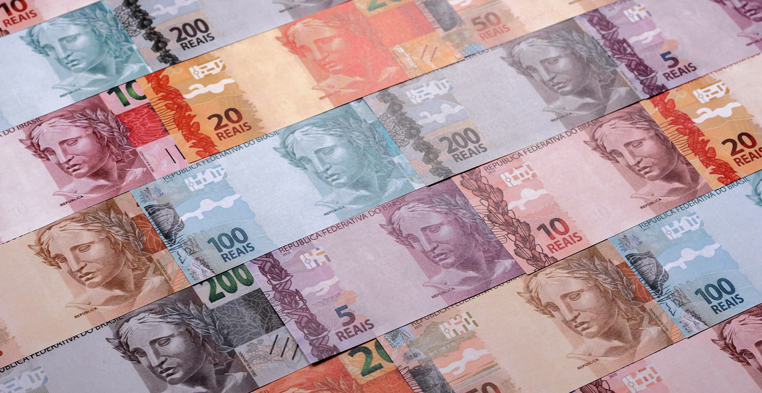 Desafios econômicos do Brasil: juros altos e inflação persistente