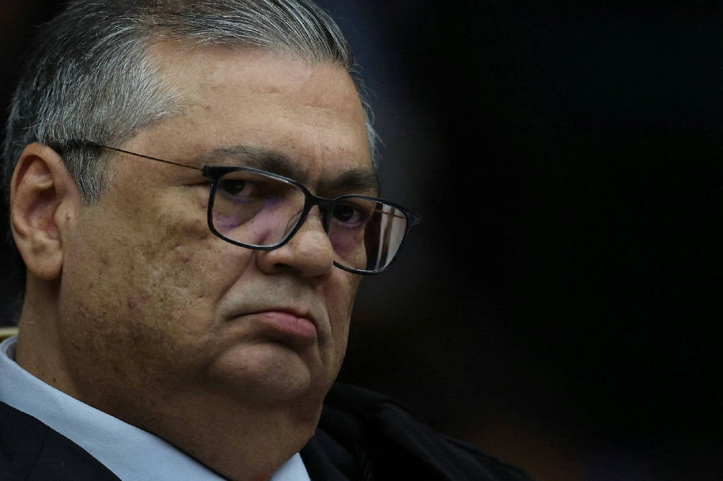 Dino determina revisão das regras da CVM sobre fundos e lavagem de dinheiro após caso Master