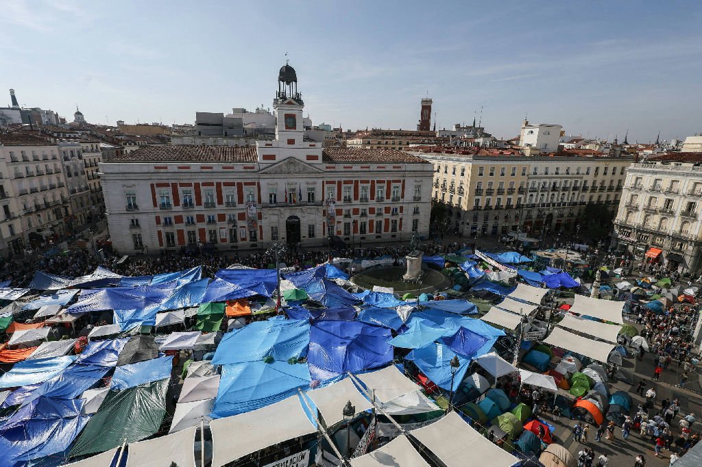 Espanha propõe proibição de despejos até 2030 em meio à crise habitacional