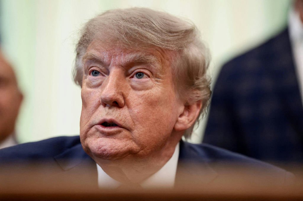 Governo Trump solicita à Suprema Corte autorização para restringir voto pelo correio