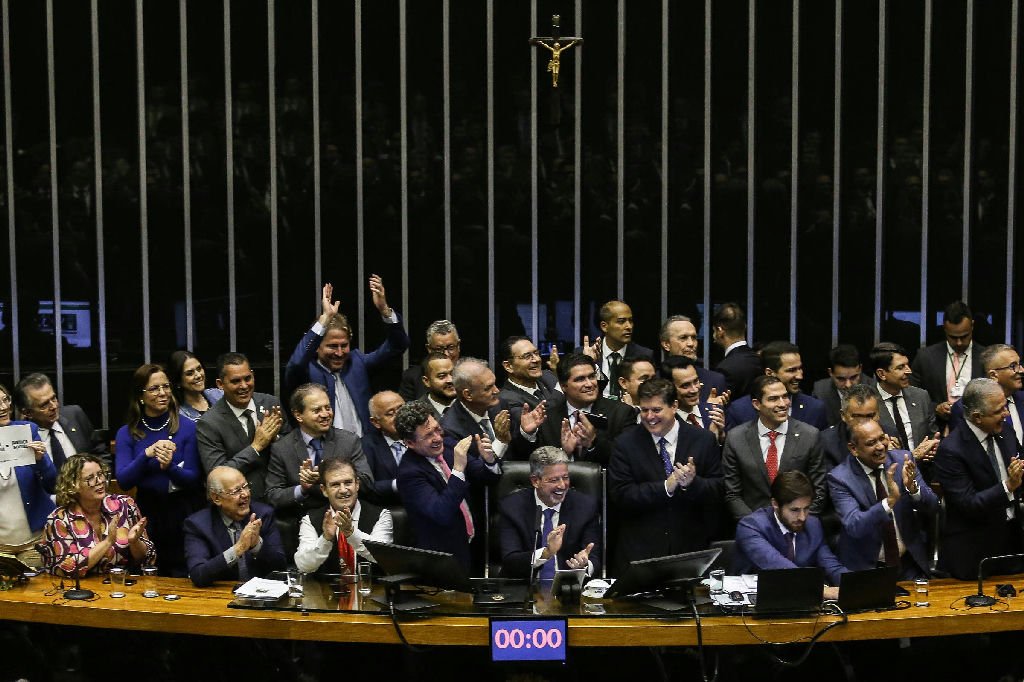 Grupo de empresários e economistas enviam carta aos presidenciáveis em defesa da reforma tributária