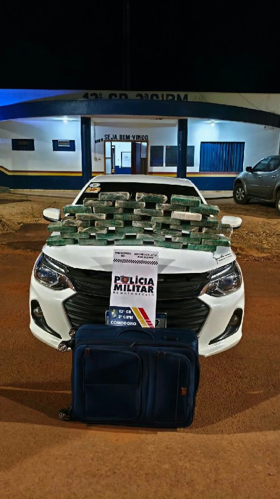 Homem é detido com 35 tabletes de cocaína em Comodoro