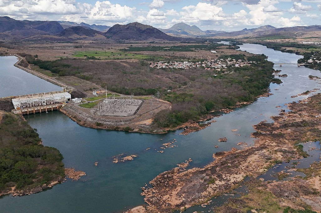 Ibama recomenda análise de riscos do El Niño em licenciamento de hidrelétricas, portos e linhas de transmissão