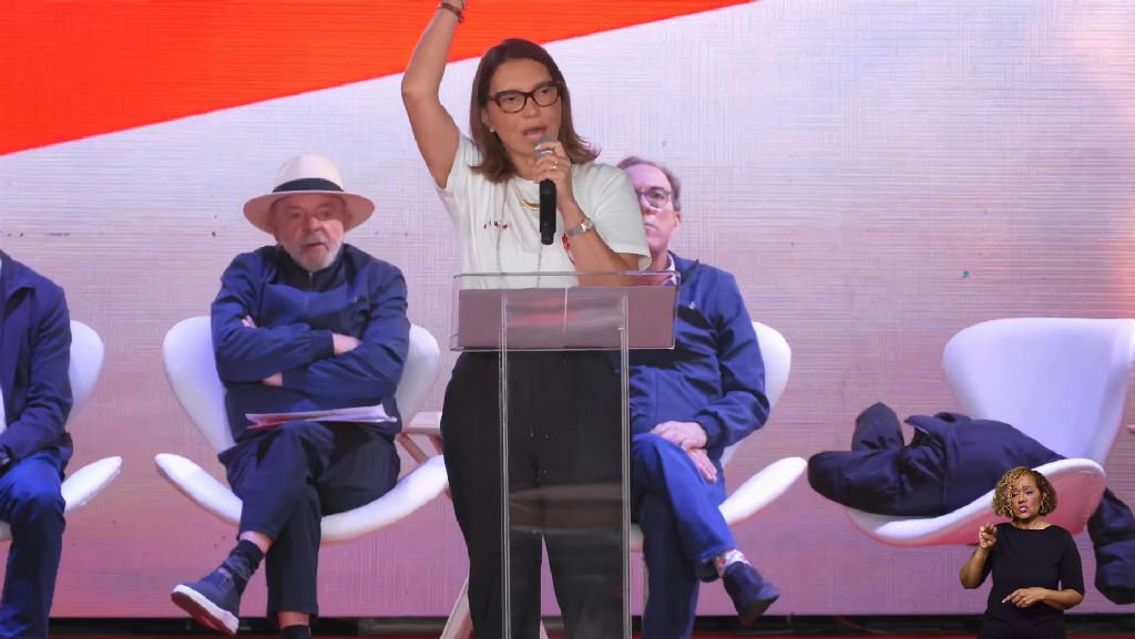 Janja critica bolsonarismo e diz que muitos deixaram Santa Catarina