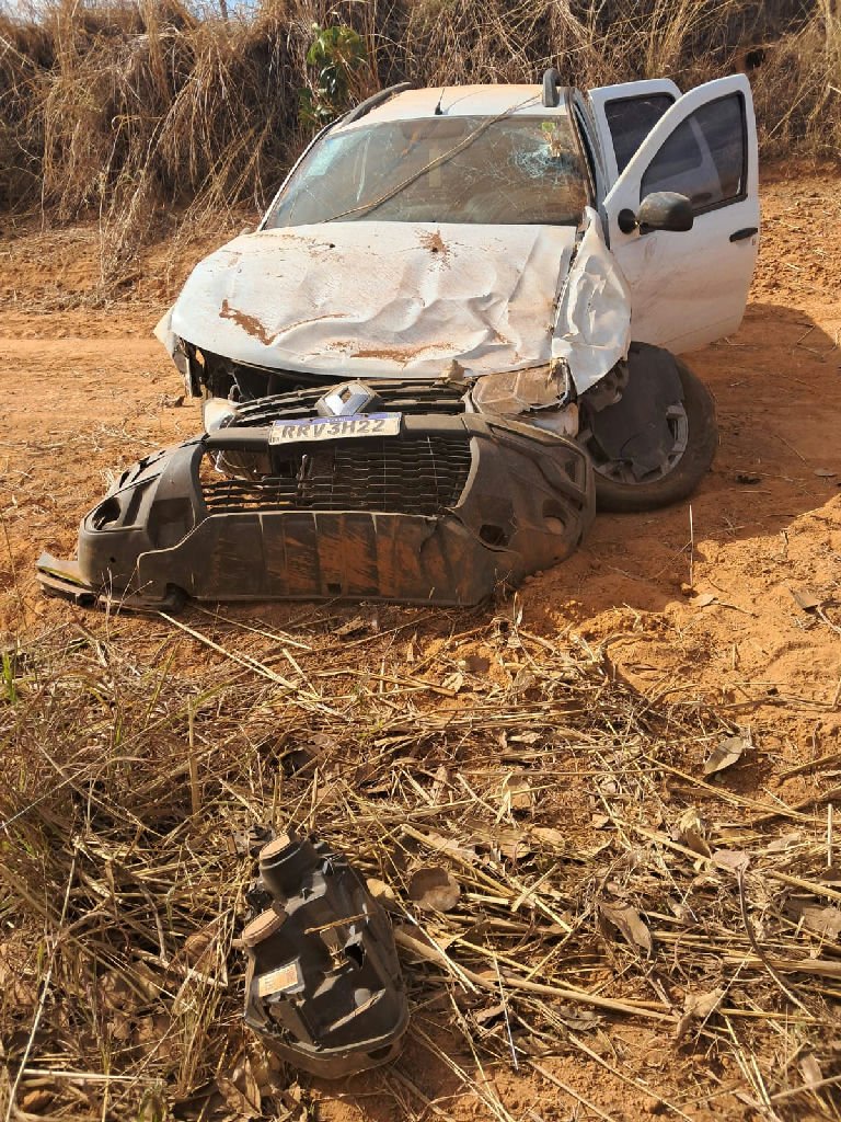 Jovem de 23 anos morre em acidente trágico na Br-070 após caminhonete perder controle