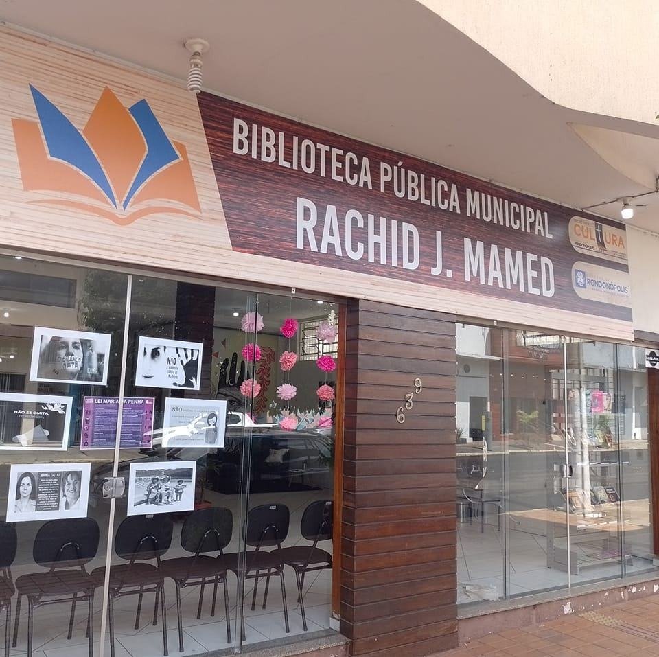 Lançamento do livro de Janete Oliveira de Carvalho movimenta a Biblioteca Rachid Mamed