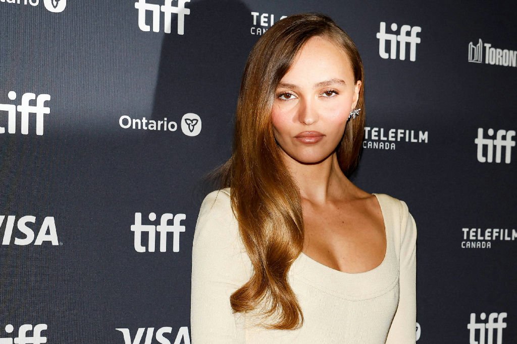 Lily-rose Depp será protagonista de 'Playmates', filme sobre a Mansão Playboy