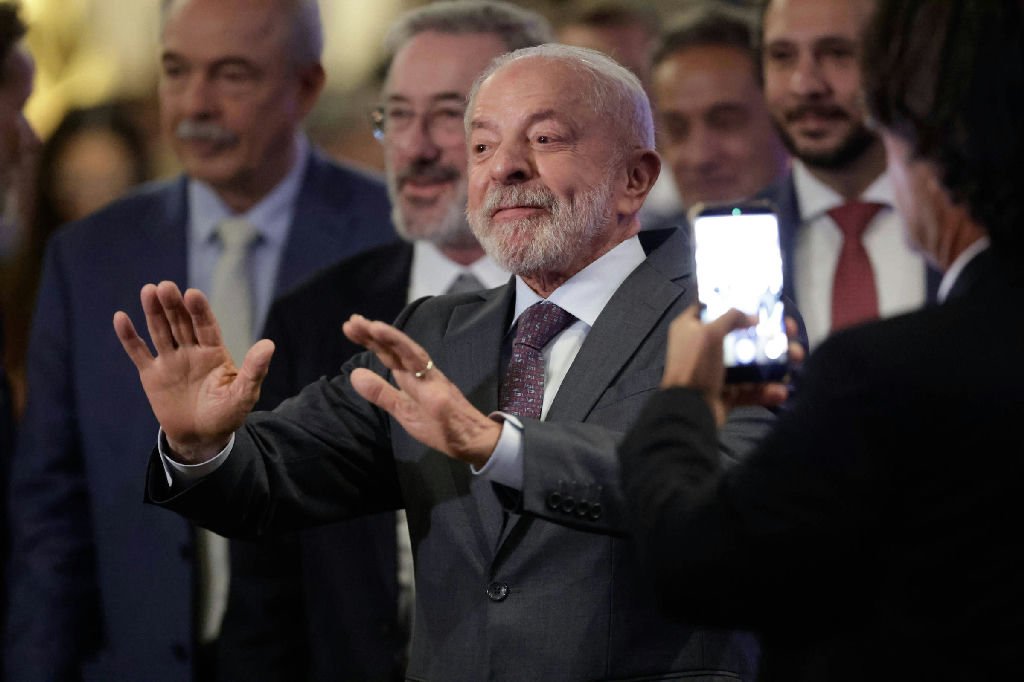 Lula defende estabilidade fiscal e reforma do Judiciário em encontro com empresários