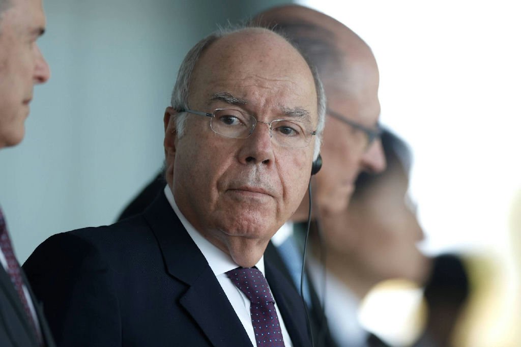 Mauro Vieira se reúne com oposição argentina no Itamaraty em meio a crise com Milei
