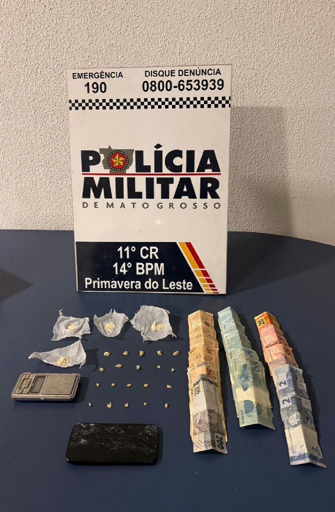 Mulher é detida com 25 porções de pasta base e R$ 2,9 mil em Primavera do Leste